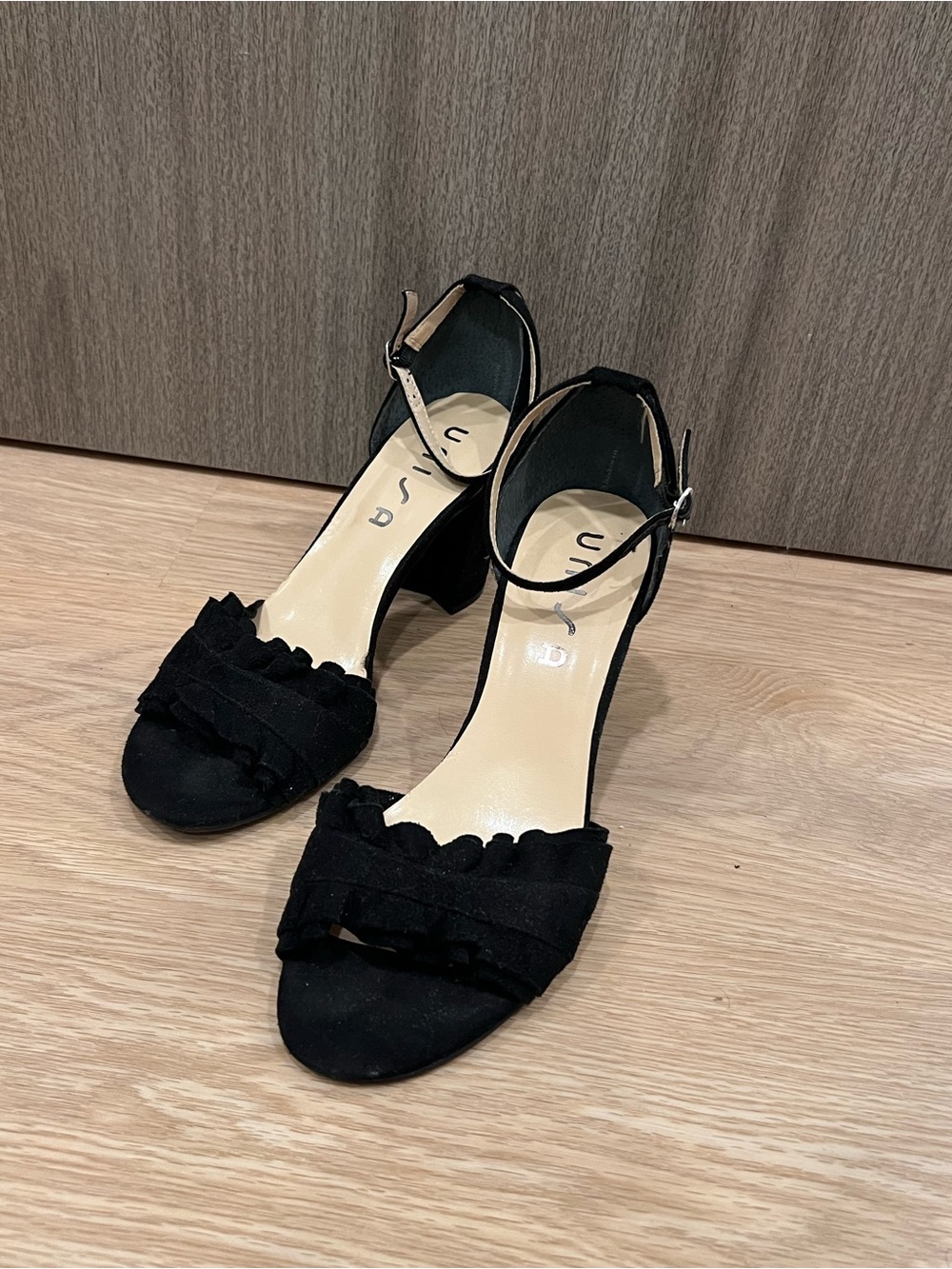 Black Women's Ankle-Strap Block Heel Sandals